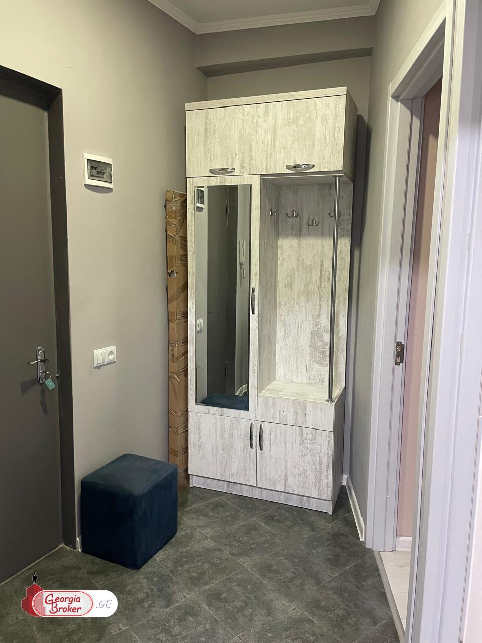 იყიდება ახალი გარემონტებული 2 ოთახიანი ბინა